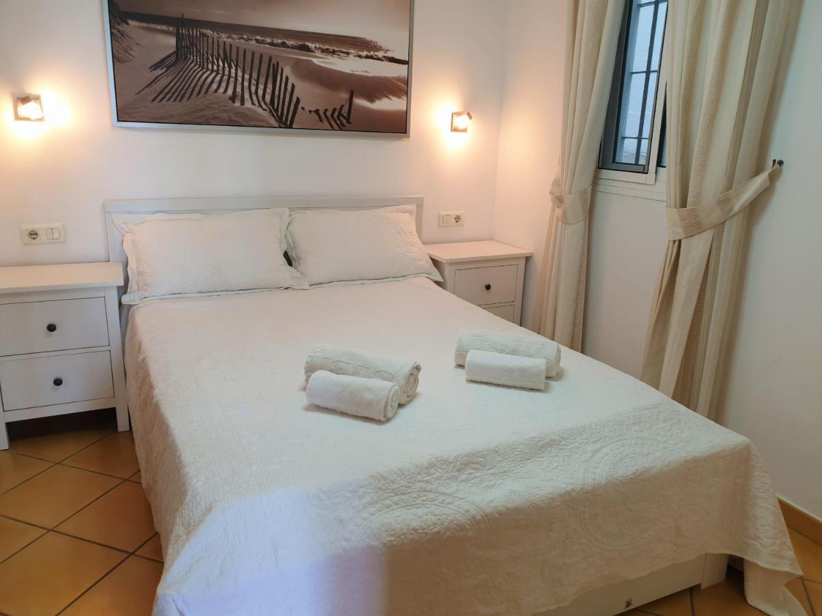 Dona Lola Micaela - Fully Equiped 1 Bedroom Ground Floor Beach Front Apartment With Direct Access To The Beach Of Calahonda - Costa Del Sol - Cs155 Sitio de Calahonda Exteriér fotografie